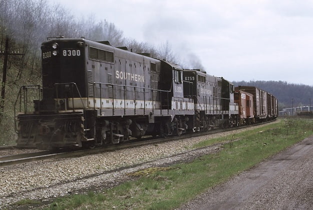 First Generation Geeps in Pusher Service at Ludlow, KY