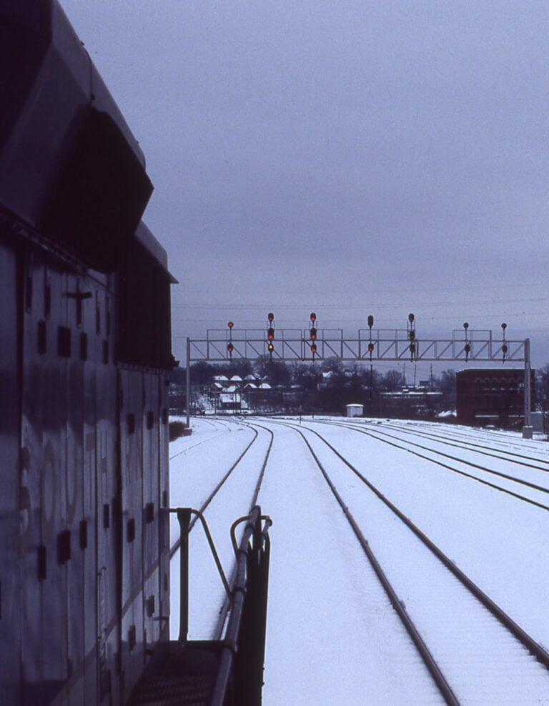 Looking along hood of Southern diesel at Restricting signal, CT Tower, Chattanooga.
